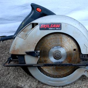 Petite Annonce De Location Materiel Bricolage Scie Circulaire Skilsaw 1200w A Bourges 18000