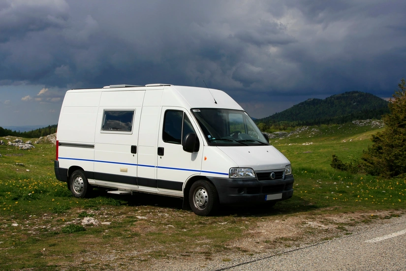 Location camping car van fourgon amenage 35000 Rennes Cherche fourgon amenage 10 jours