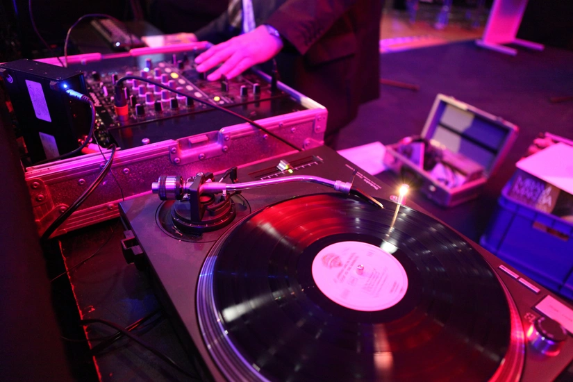 Service dj 60 entre particuliers