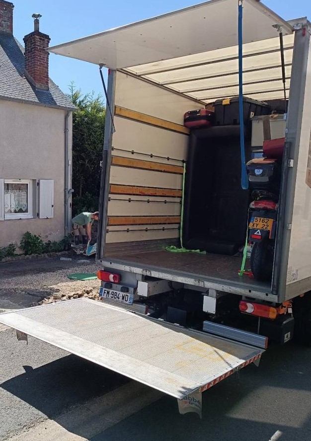 Service avec camion 35 entre particuliers