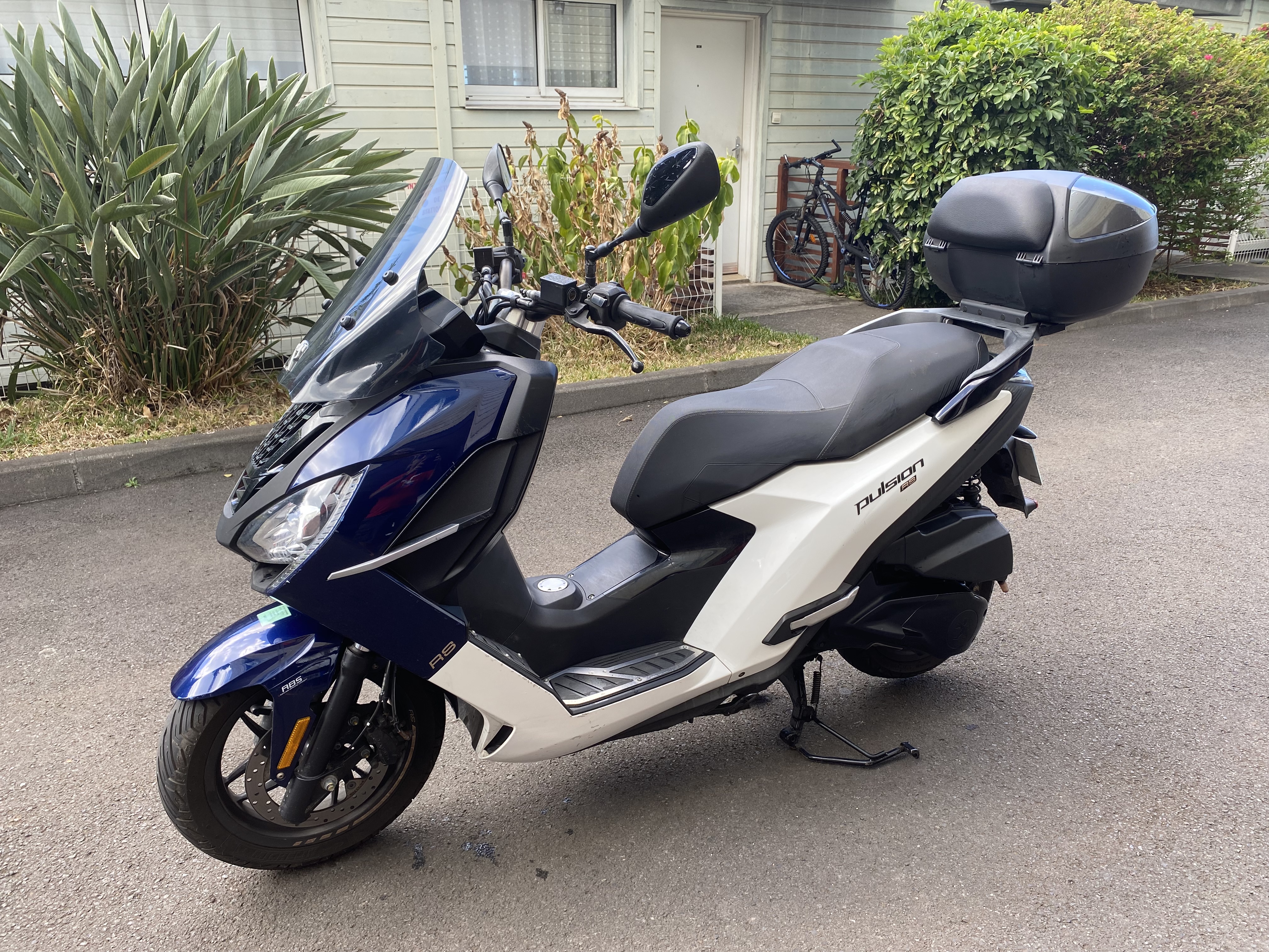 Location scooter 97 entre particuliers