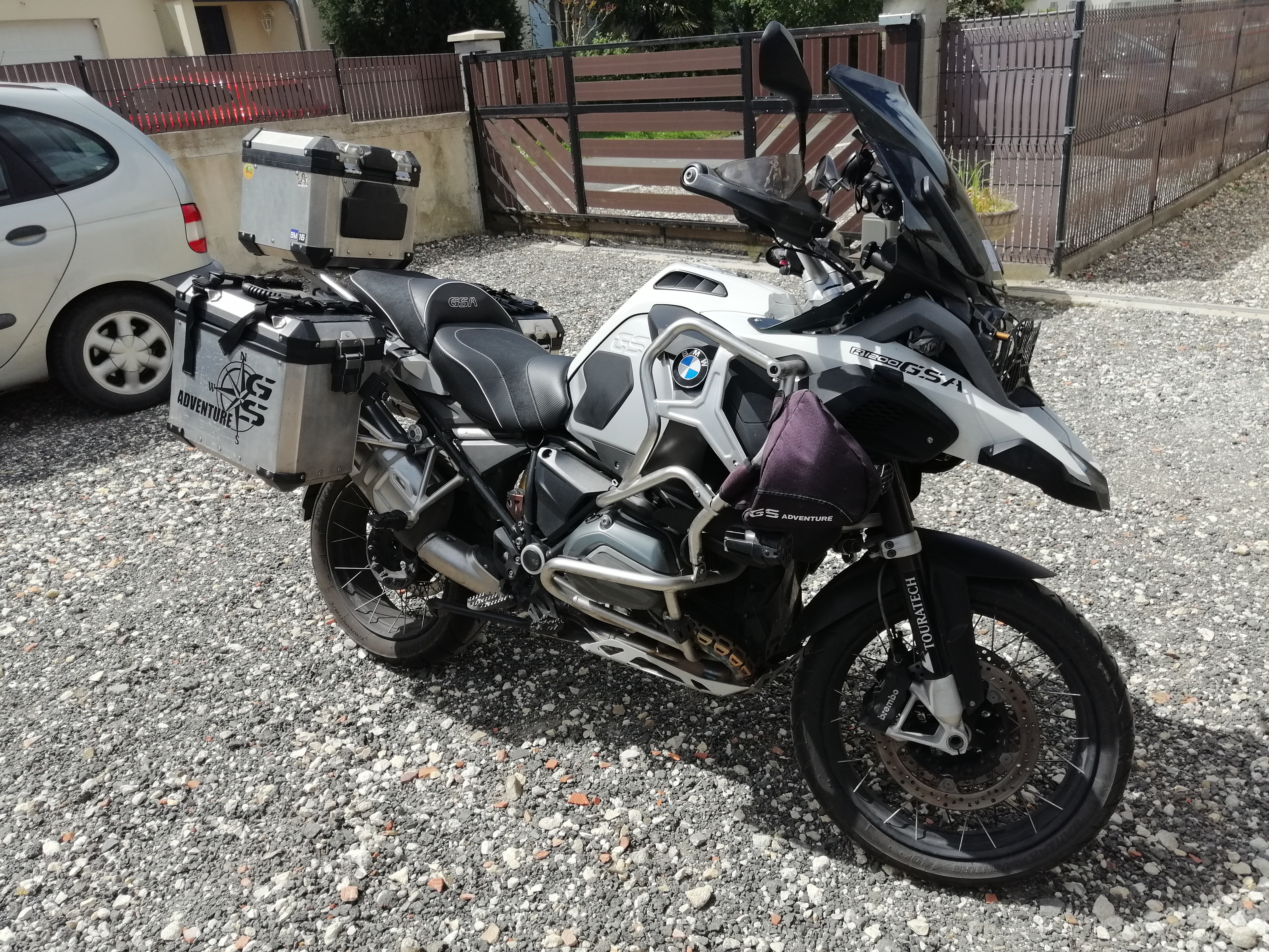 Location moto 17 entre particuliers